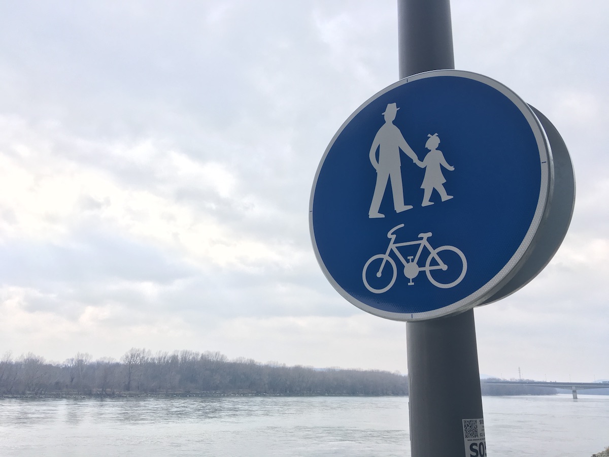 A safe riverside for pedestrians and cyclists
